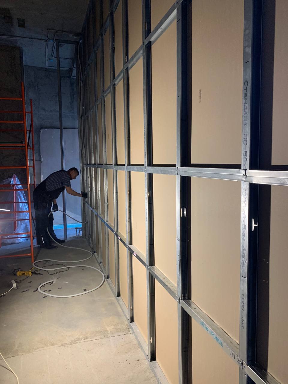 Протяжка кабеля в квартире - электромонтажные работы недорого